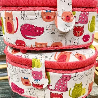 kitty sewing basket 1