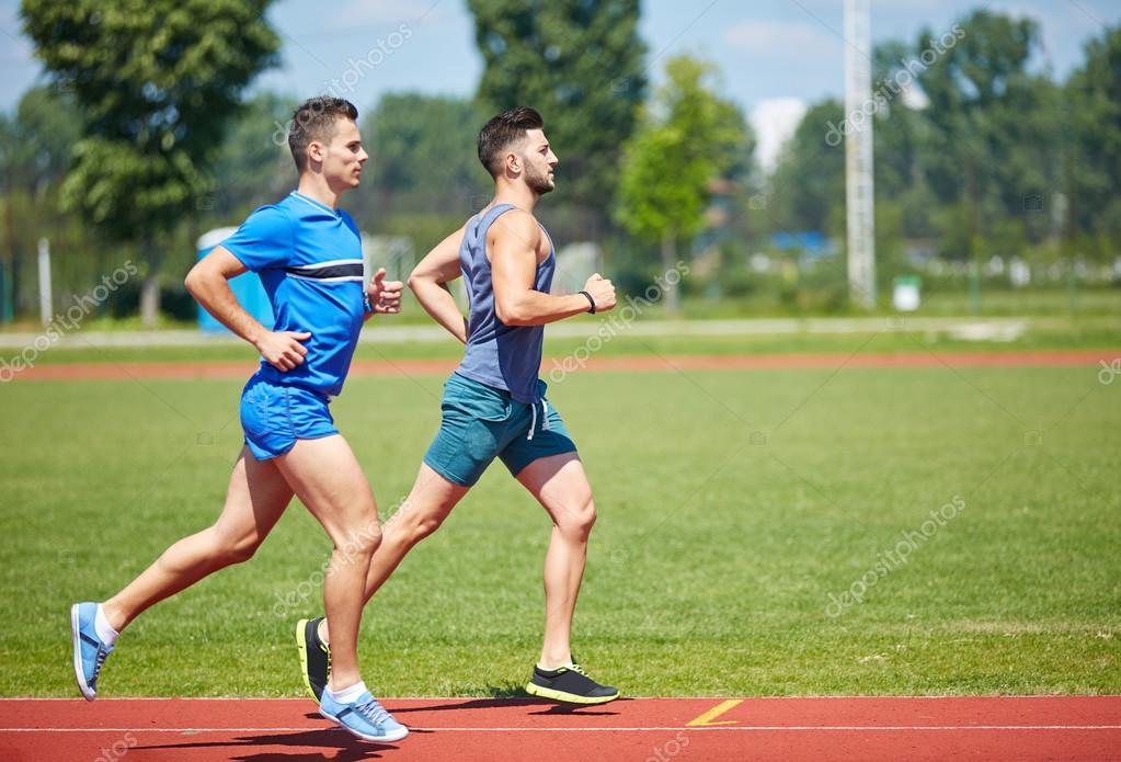 Рыжуху отодрали два спортсмена