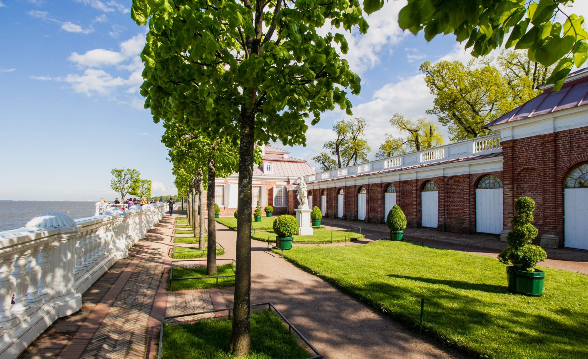 Монплезир Петергоф Фото Снаружи