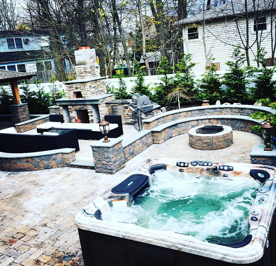 Backyard Masters HOT TUB GALLERY