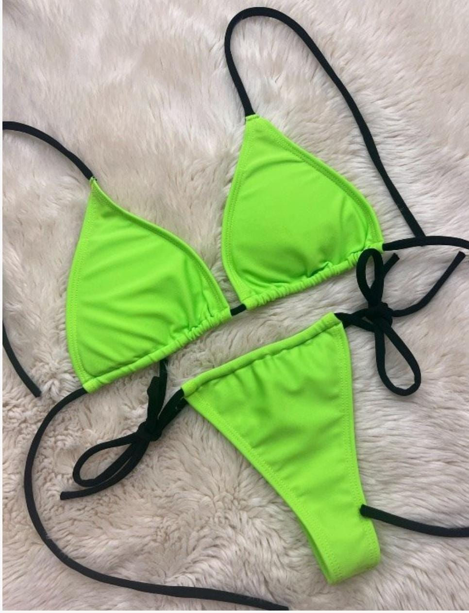 Bikini Modelo Tiras Negras Victoria Femme