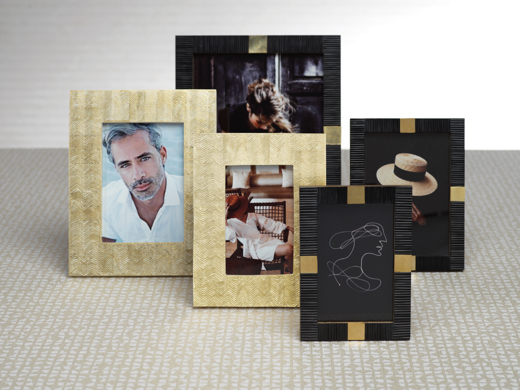 frames-wall-decor-zodax