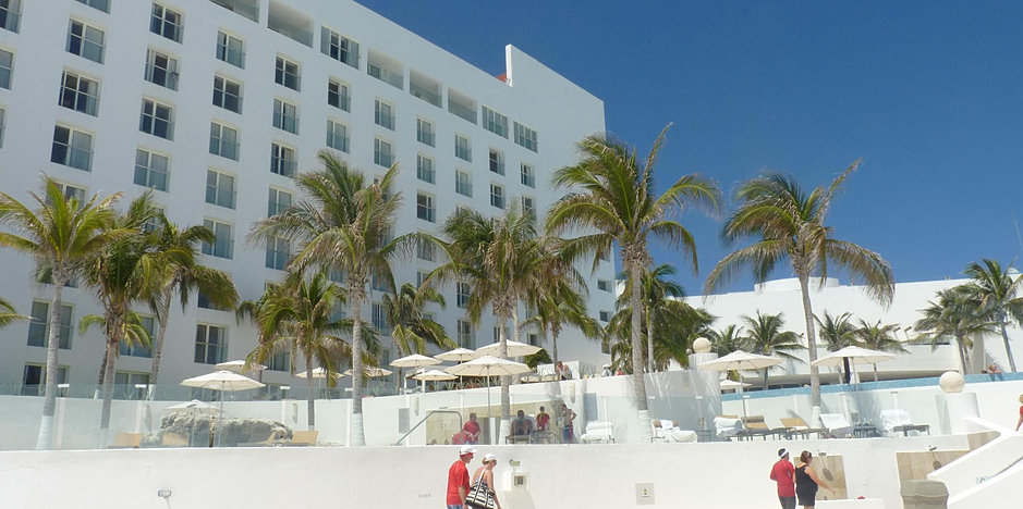 sun palace le blanc palm trees on le blanc beach