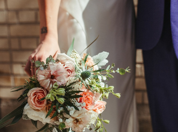 affordable wedding flowers