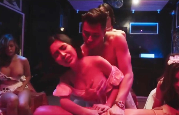 Inubos lahat ng pera sa mga babae