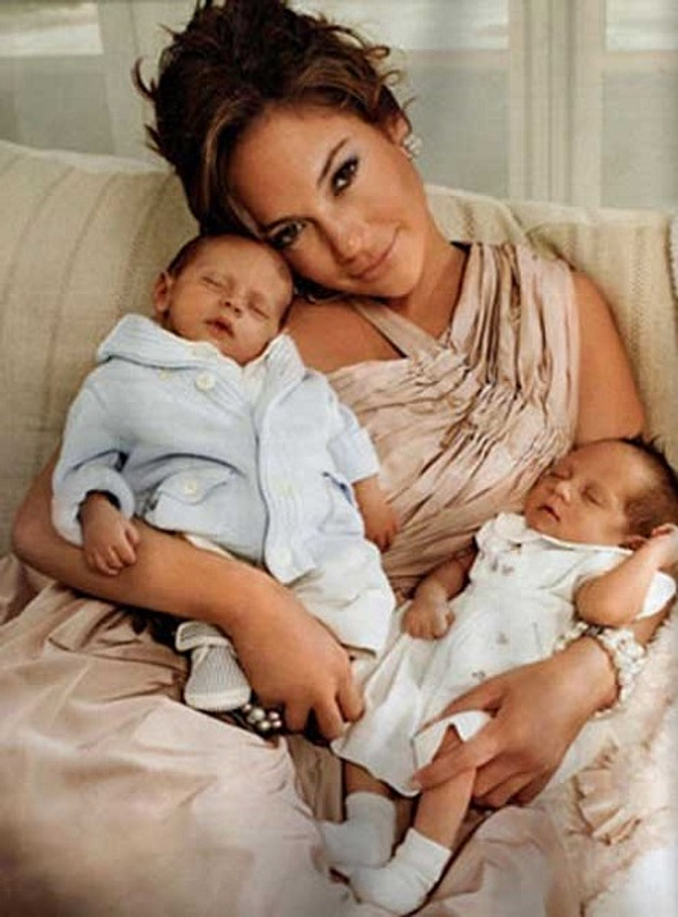 Результат пошуку зображень за запитом "jennifer lopez twins"