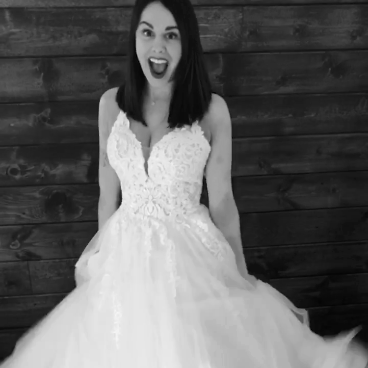 I Do Bridal Seattle S Premier Designer Wedding I Do Bridal Click Here Tiffany