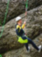 Abseilen beim Canyoning in Bayern