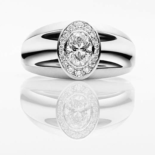 Oval diamond engagement rings sydney