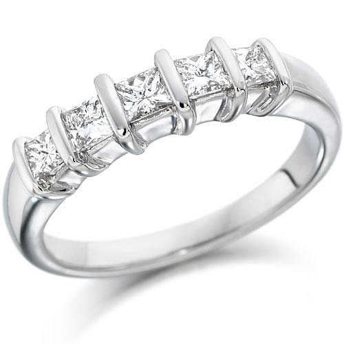 9ct White gold ring with 5 x 0.10cts princess cut diamonds.OUR PRICE ...