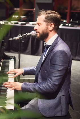 COLLINPIANO.jpeg