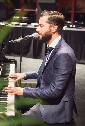 COLLINPIANO.jpeg