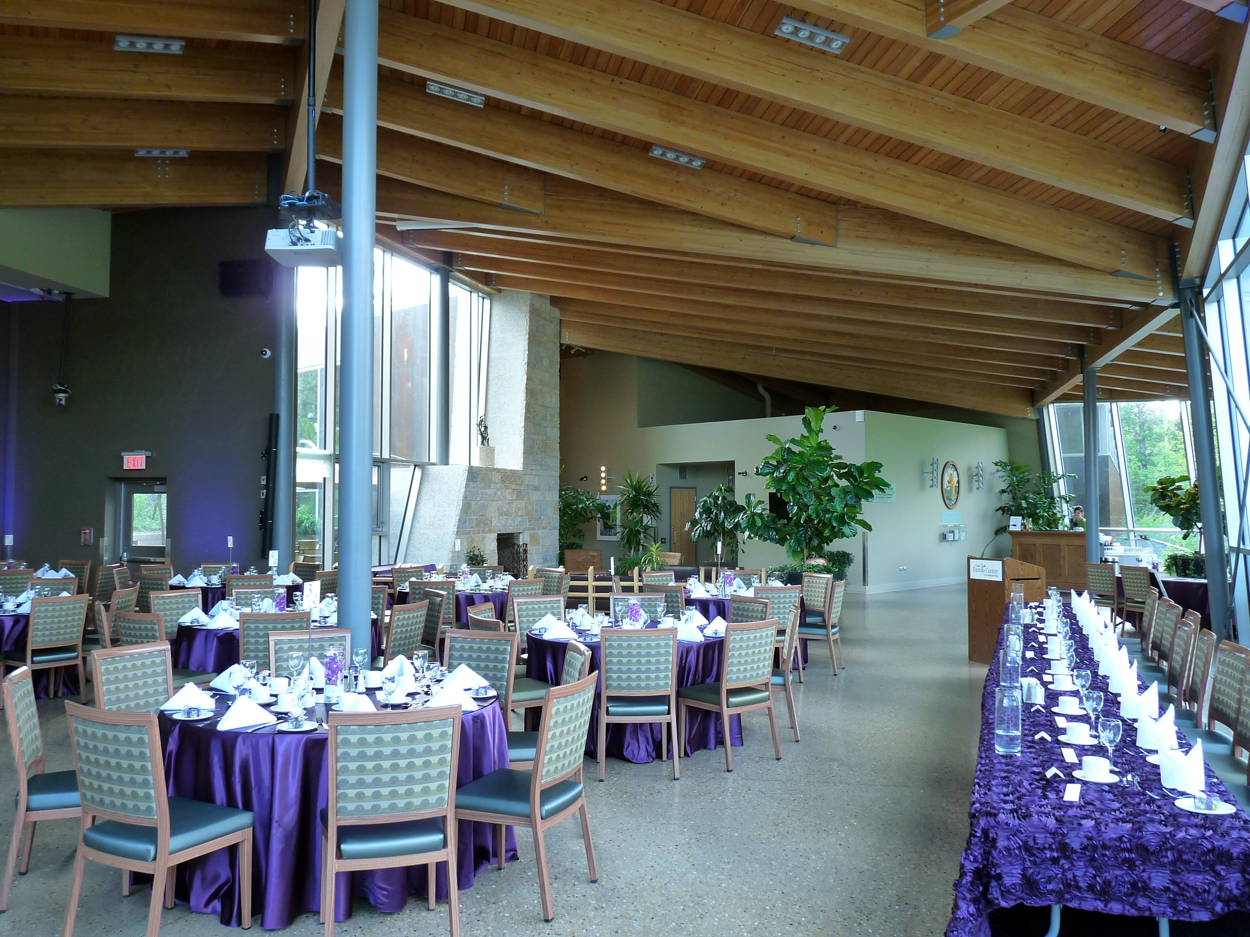 ef718f_d7a61692aee99527fd1ab5956296d4f7