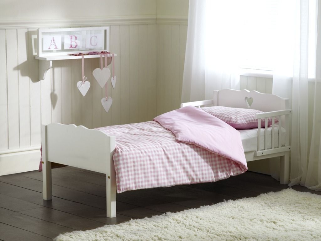 Heart Cut Out Headboard Solid Pine Wood White Toddler Bed Removable
