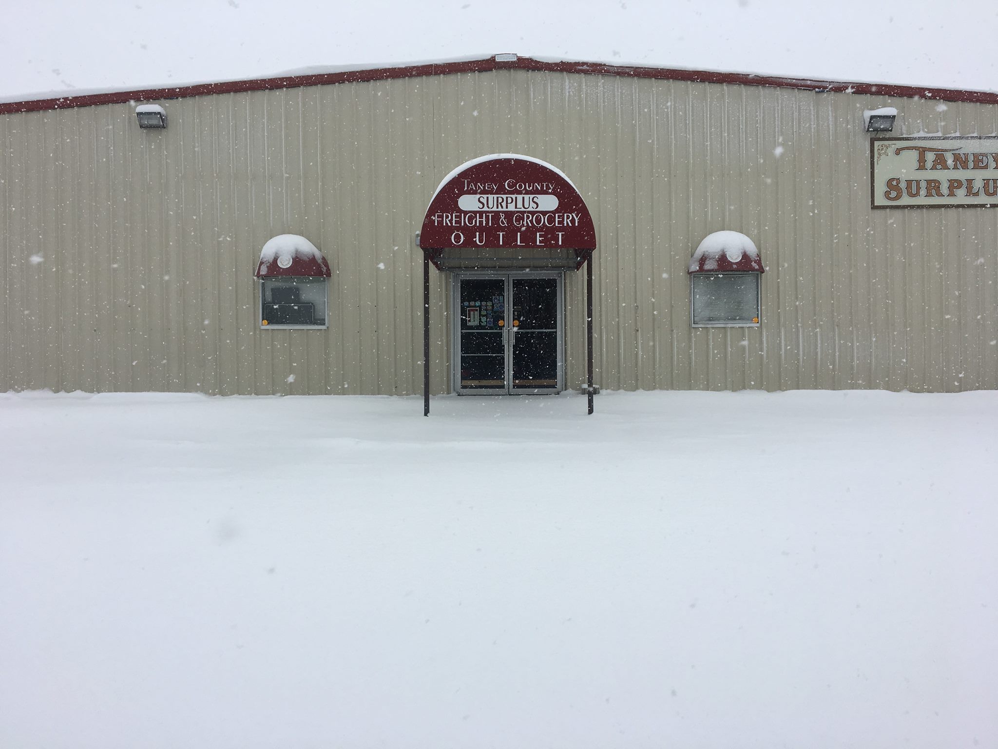 Taney County Grocery & Freight, Hollister Mo.