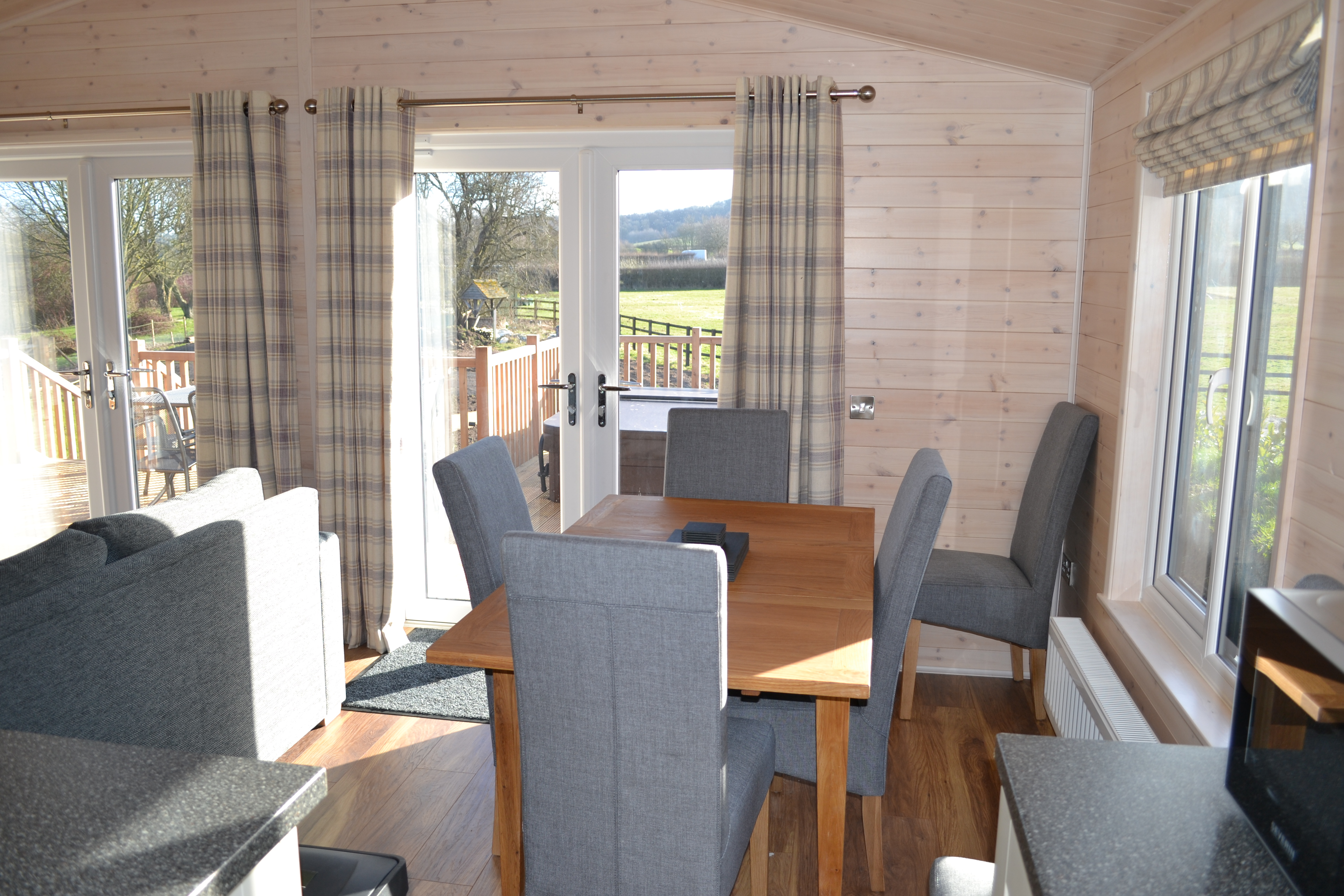 Vacation Rental with Hot Tub The Chiltern Lodges Vacation Rental with Hot Tub The Chiltern Lodges