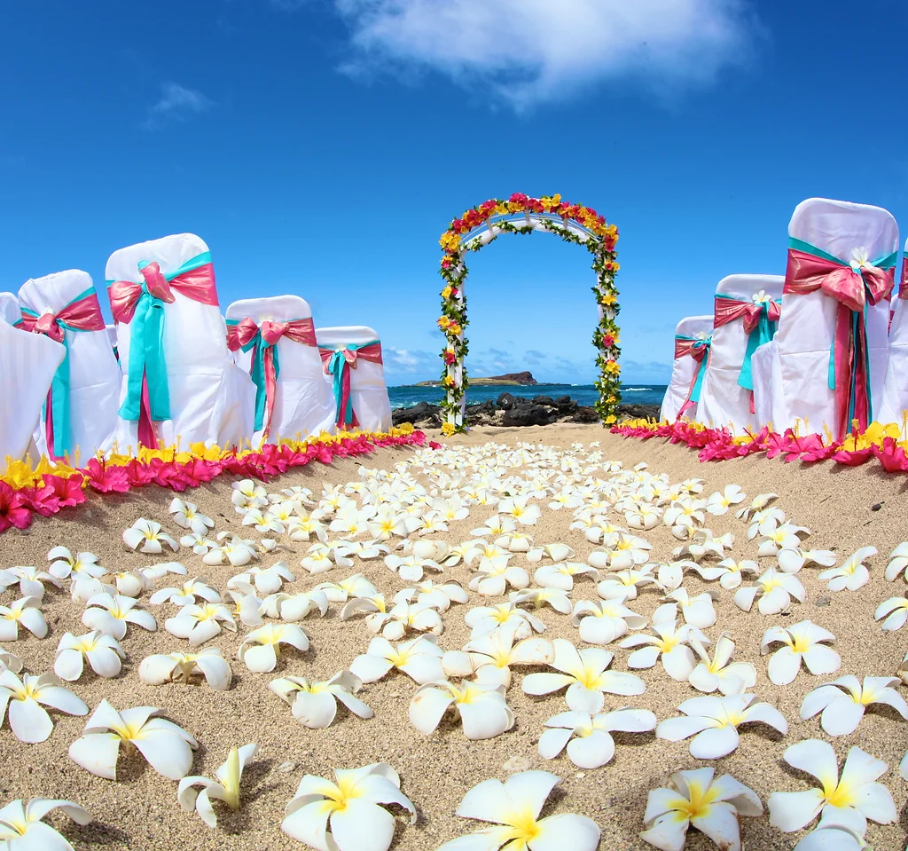 Hawaii Wedding Flowers Designs Waikiki Aloha Island Beach Setup Wedding
