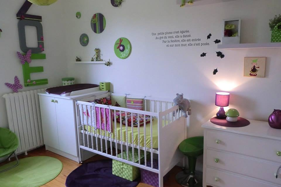 Chambre Parentale Marron : Merveilles de Bérénice Déco chambre bébé vert, prune & gris Chambre Parentale Marron : Merveilles de Bérénice Déco chambre bébé vert, prune & gris