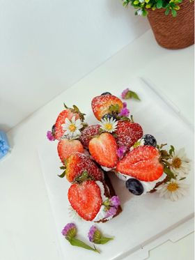 Letter Berry Fruit Naked Cake Dessert Plan