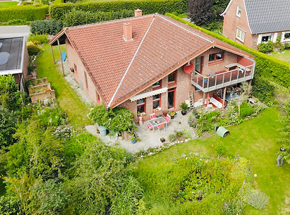 Haus mit Garten.jpeg