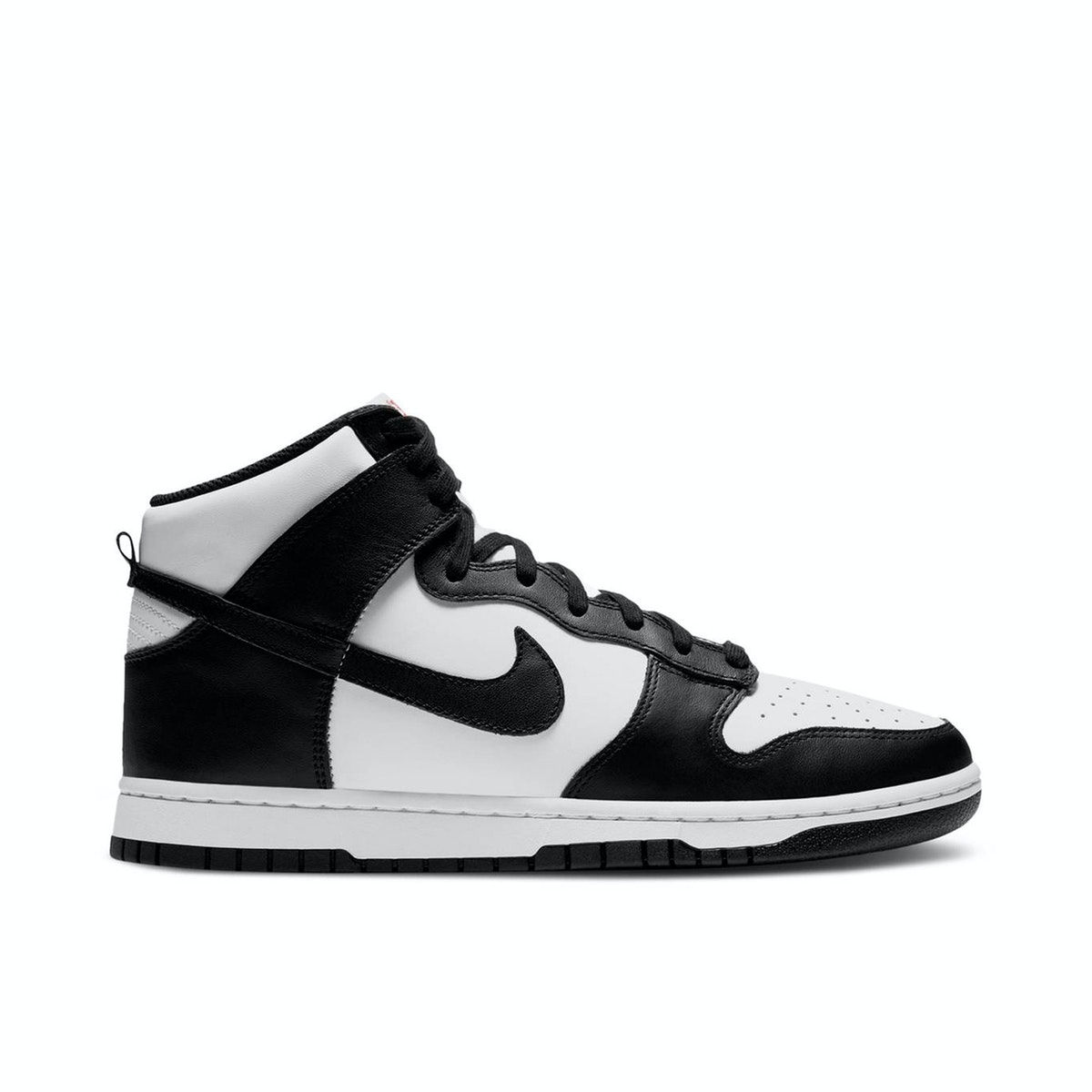NIKE DUNK HIGH - BLACK/WHITE