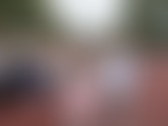 Ar dāliju pušķiem un košajām lapām ik skolā nāk septembra rīts…