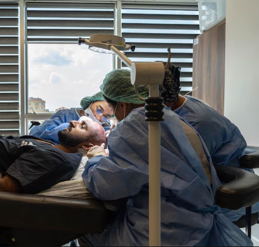 Microscopic graft dissection and precise recipient placement are critical for achieving na