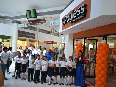 Payless brinda motivos de alegría a cientos de niños