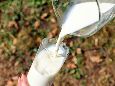 La leche ayuda a prevenir el cáncer de mama