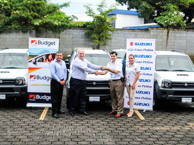 Suzuki Casa Pellas entrega nueva flota de vehÃculos a Budget Rent a Car