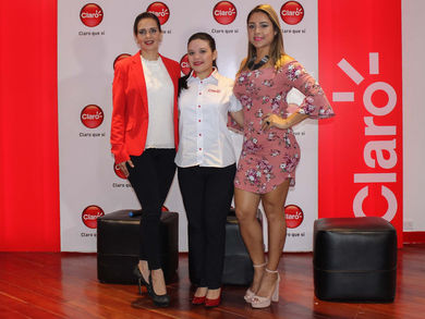 Claro en alianza con mujeres empresarias: Christmas Shop