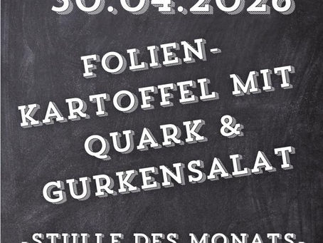 Folienkartoffel mit Quark & Gurkensalat