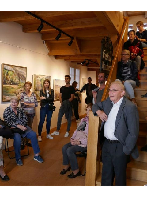 Aufmerksames Publikum bei der Einführung durch QV-Präsident Urs Rauber