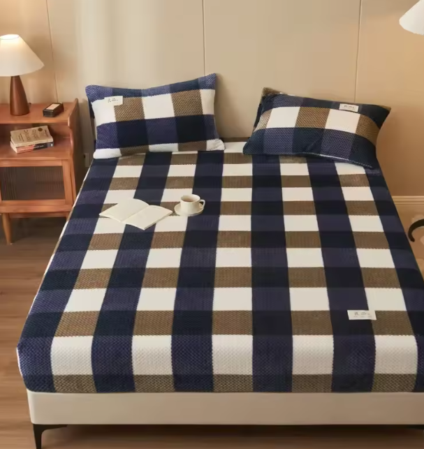Thumbnail: Soft Plush Mattress Cover