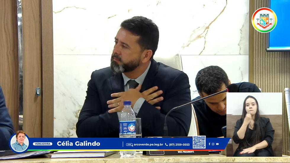 Vereador Claudelino Costa na noite de ontem (10) durante a Sessão Plenária