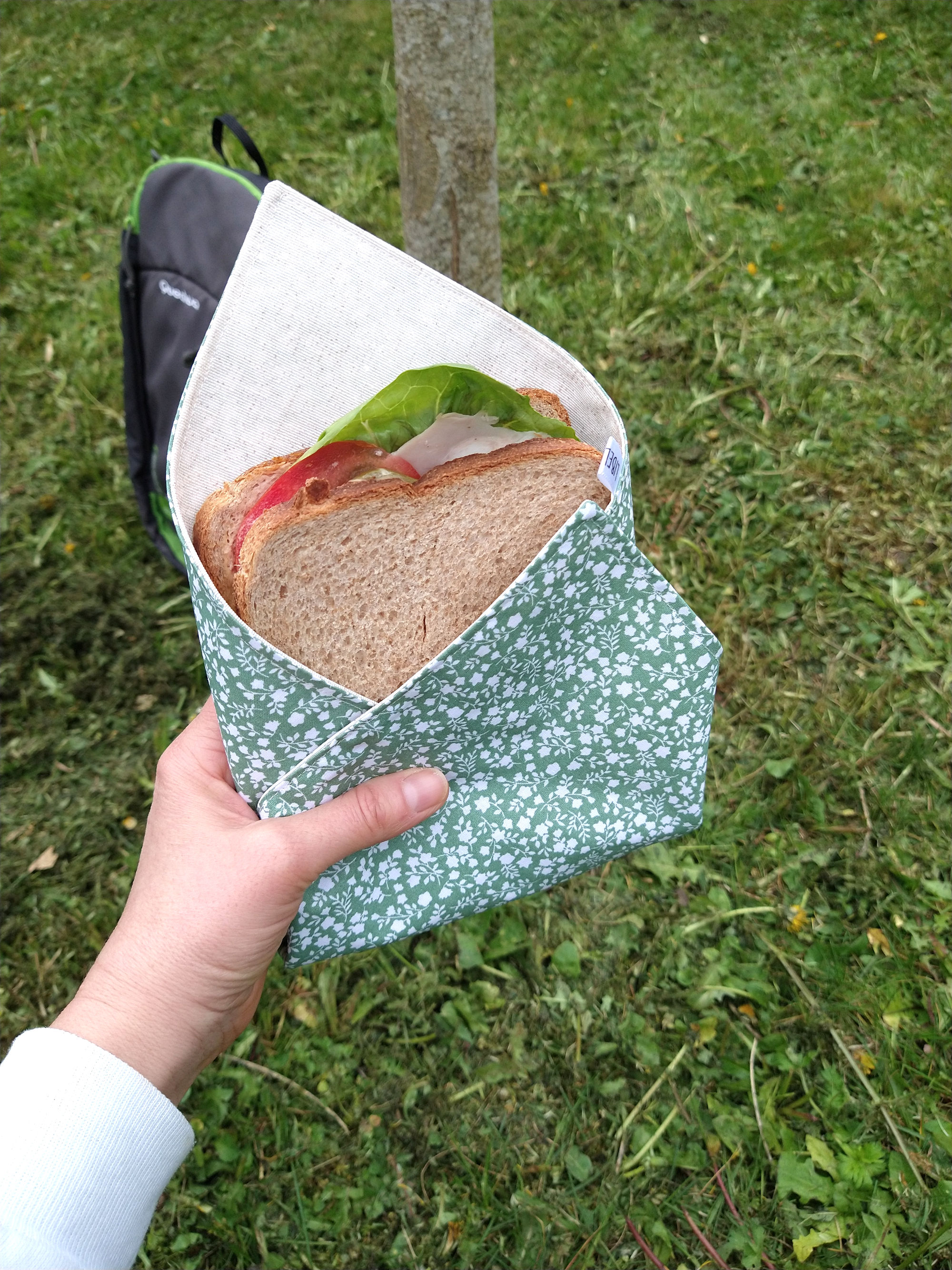 Emballage sandwich lavable tenu en main