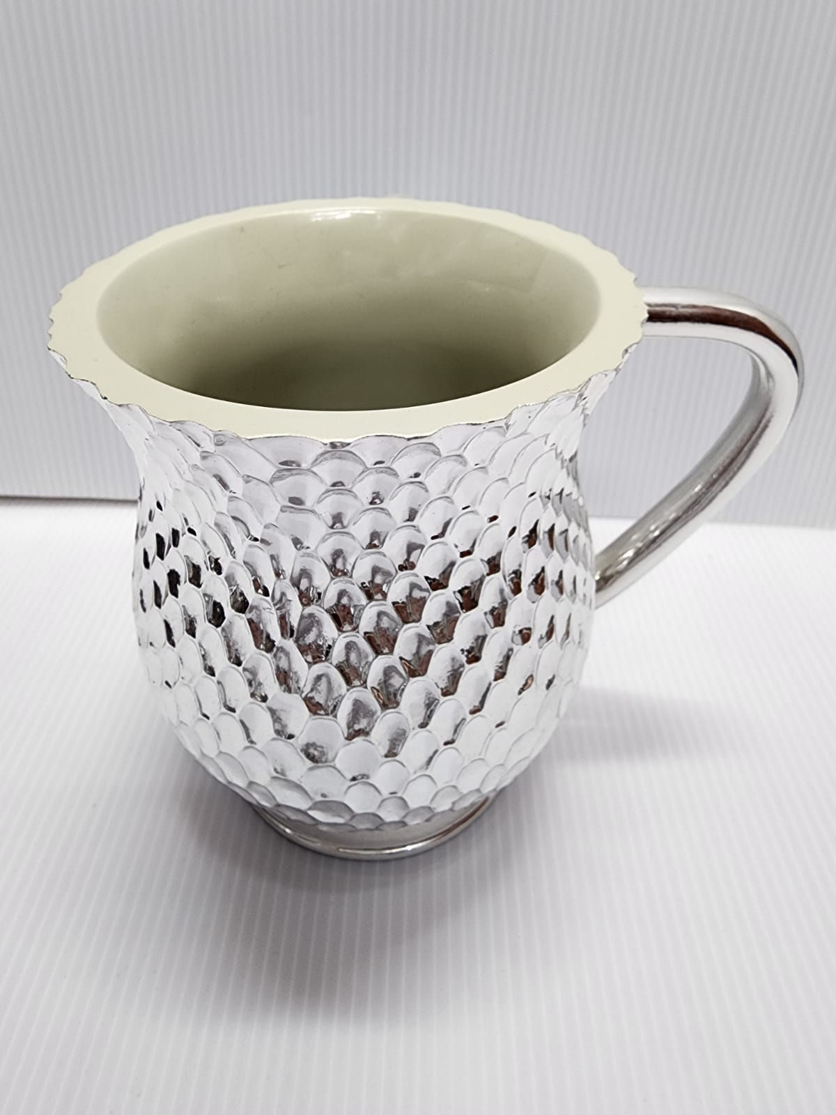 נטלה כסופה מעויינים