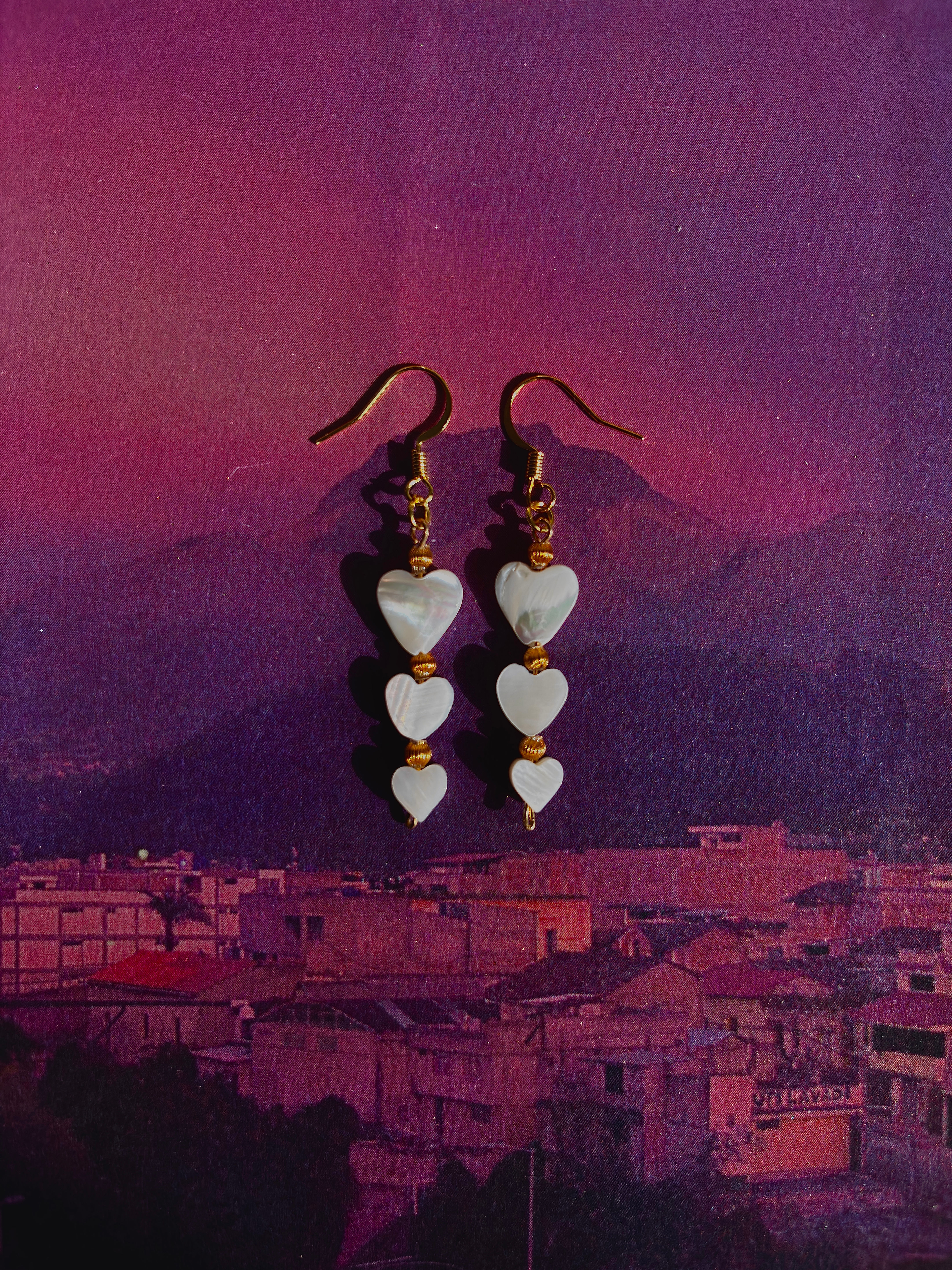 Kimsa Yurak Shunkukuna