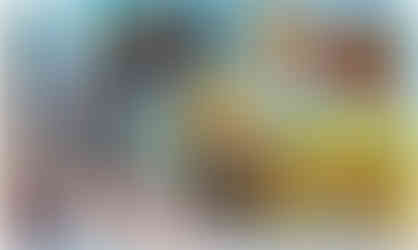 Επώνυμα παιχνίδια σε πακέτο δώρου με λαμπάδα!