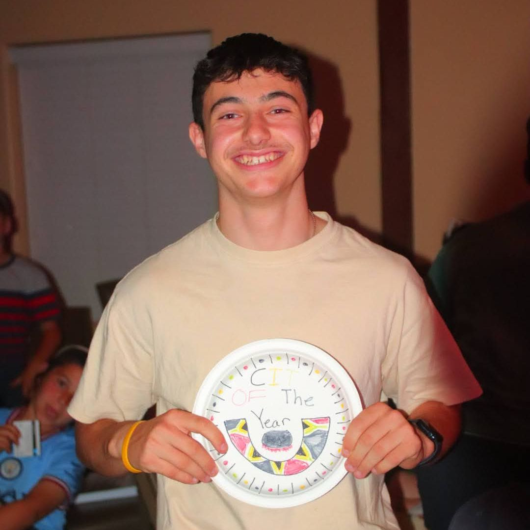 Writer: Yitzchak Hasson