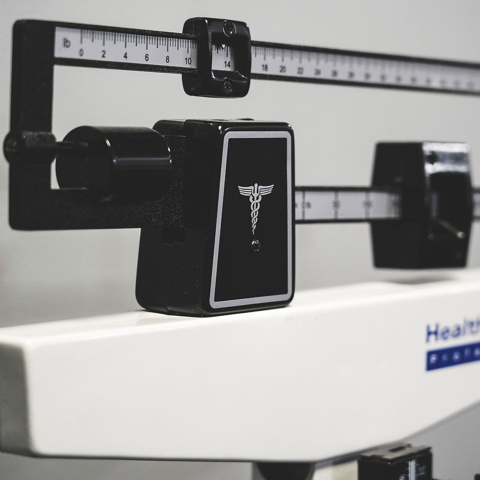 weegschaal als hulpmiddel om snel af te vallen