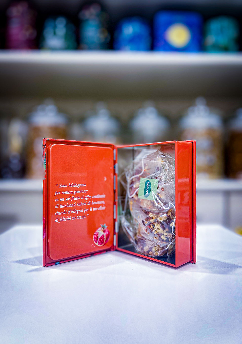 Miniatura: Libro in latta con tisane