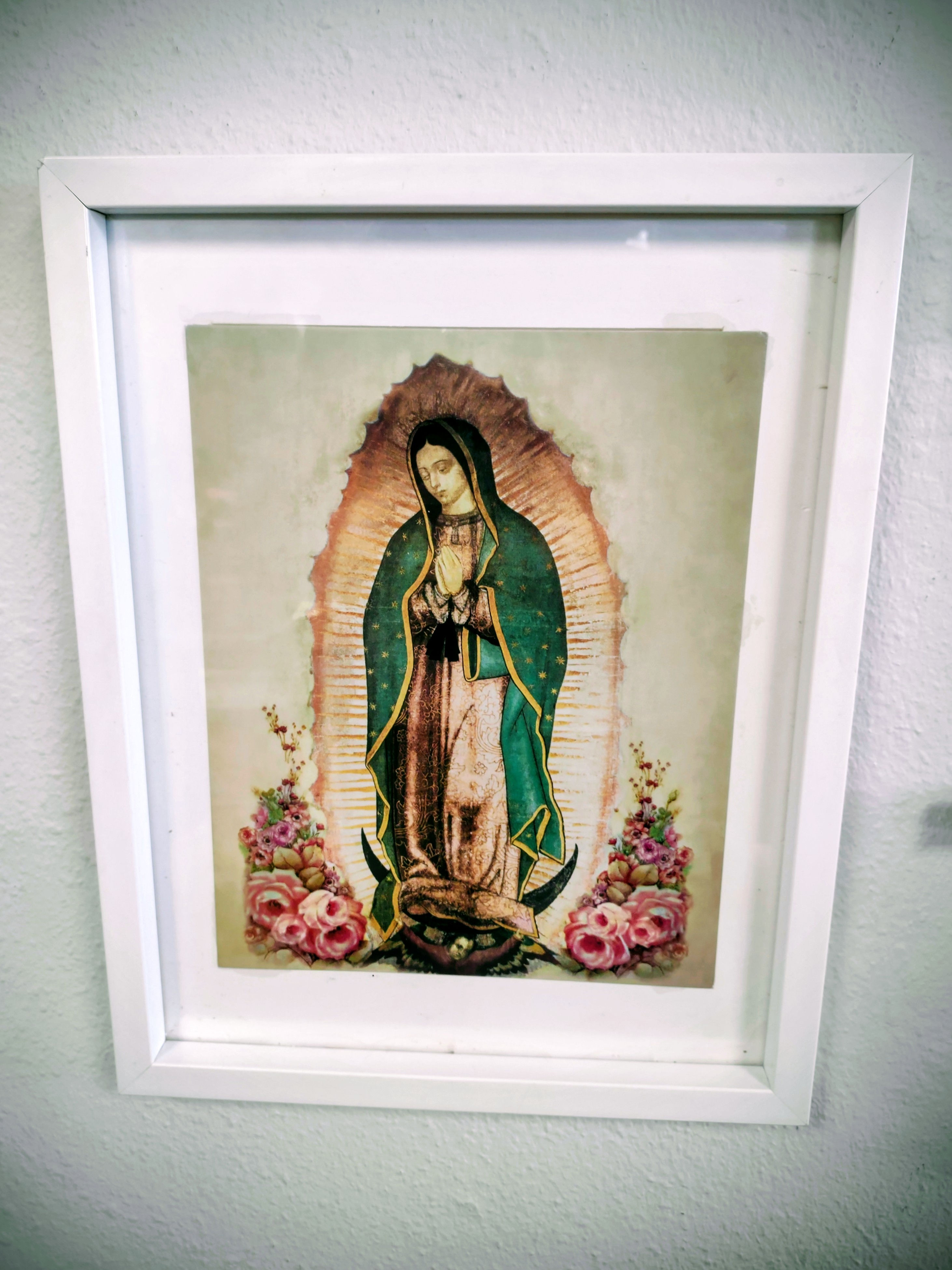 Cuadro Virgen de Guadalupe B;anco de Metal 14x11"