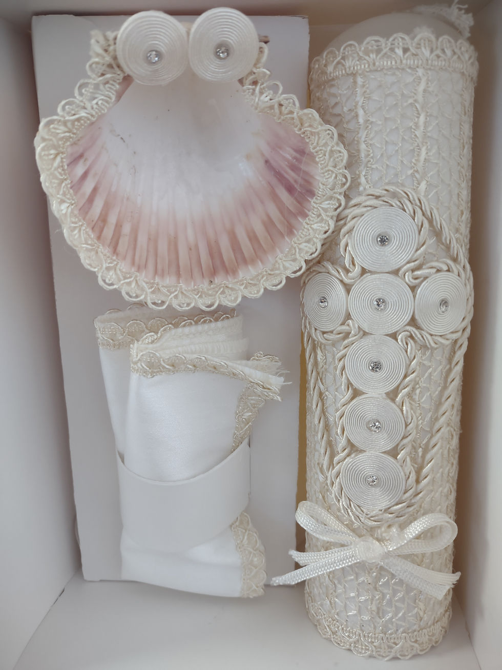 Set Bautismo Unisex Cruz de Circulos Beige y moño