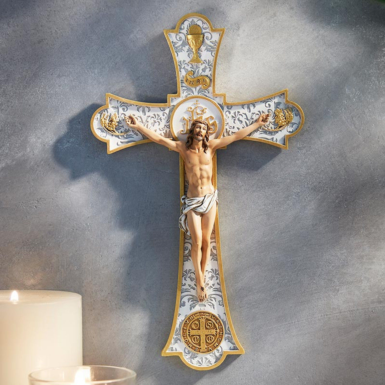 Crucifijo de Recina 8" Blanco con Dorado Boda