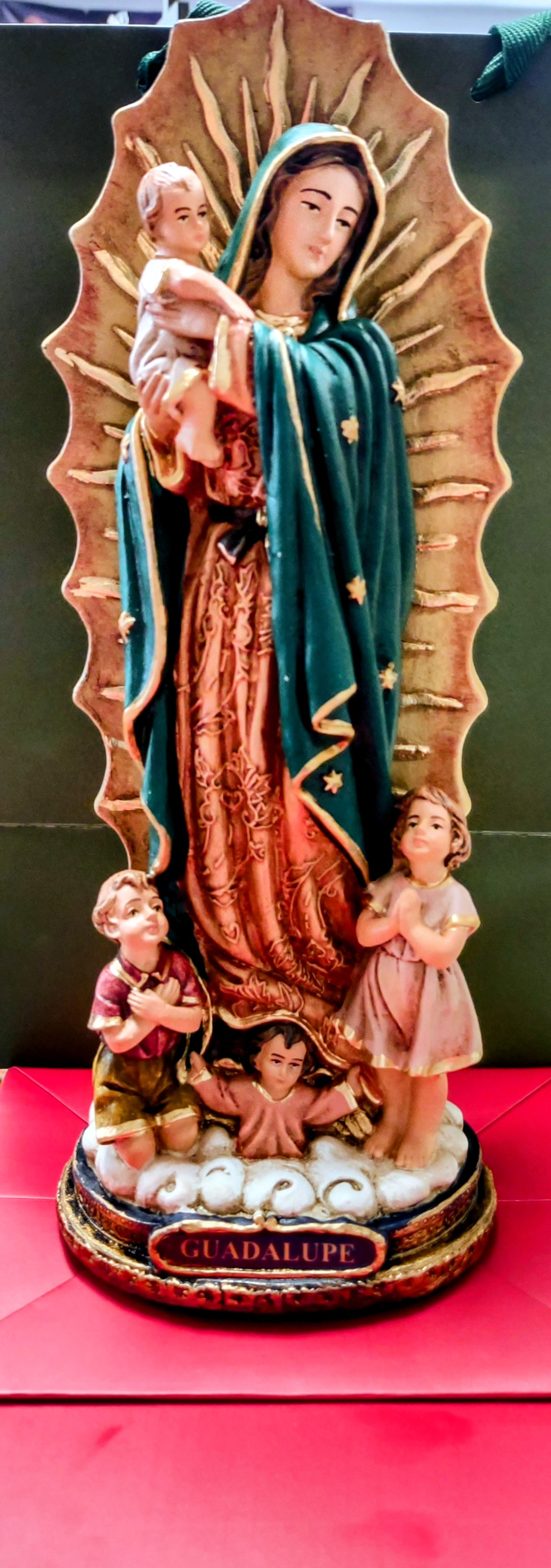 Virgen de Guadalupe 12"