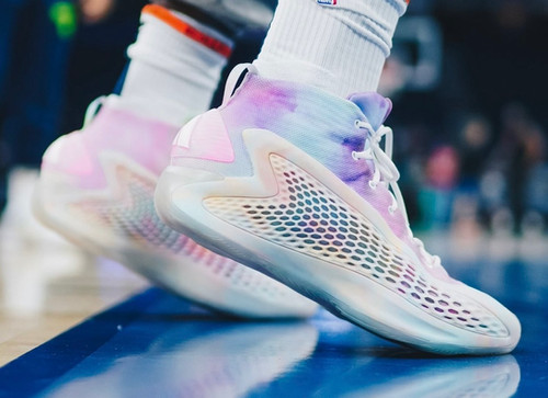 adidas バスケットボールシューズ AE1 Adidas AE1 “3 Stripes Select Basketball” Player Exclusive | Brick