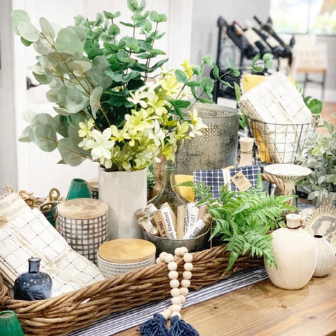 Table decor.jpg