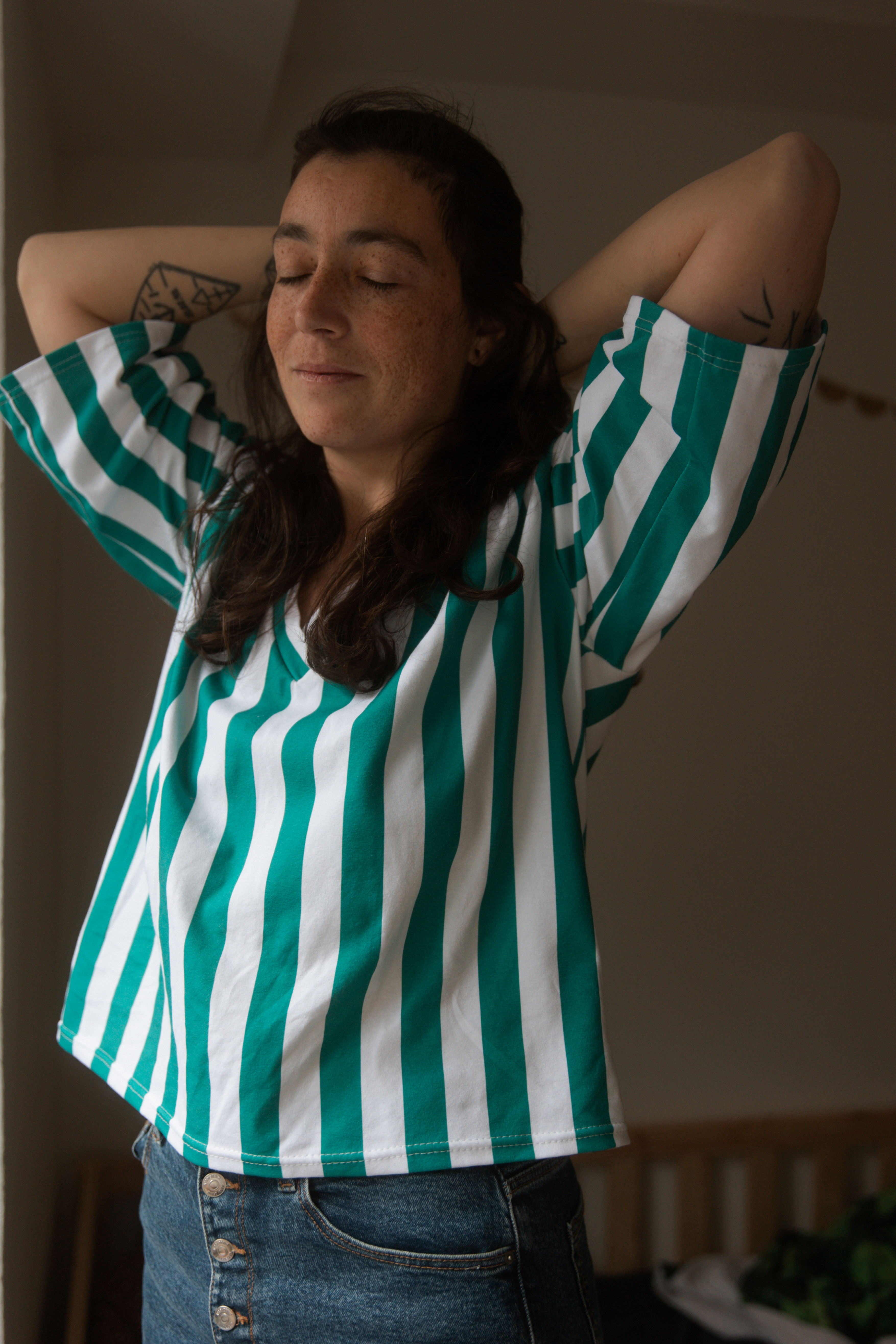 Top col V femme - tissu au choix 