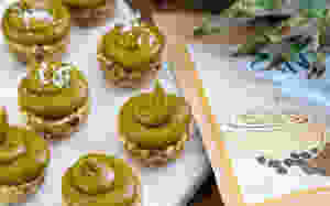 Pineapple & Banana Mini Cupcakes with Turmeric Matcha